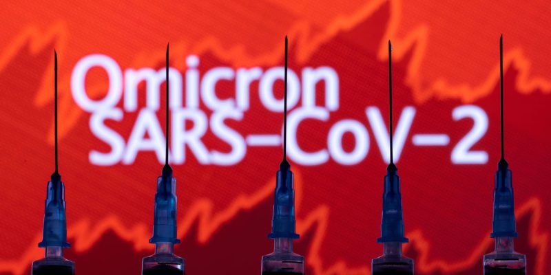 Ômicron representa risco global “muito alto”, diz OMS