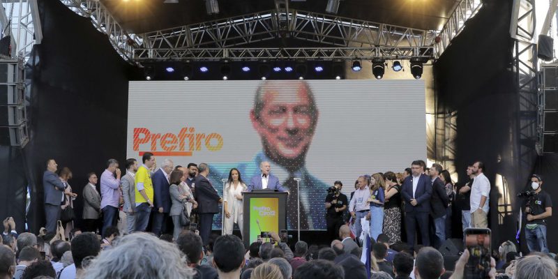 PDT lança candidatura de Ciro Gomes à Presidência da República