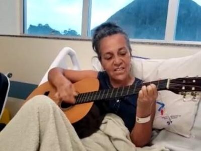 VÍDEO | Aracruz: professora baleada em toca violão hospital e pode receber alta nesta sexta