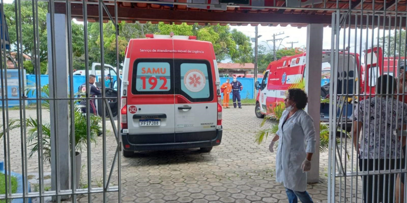 Menino de 11 anos baleado em escola sai de hospital e família se emociona: “Alívio e gratidão”