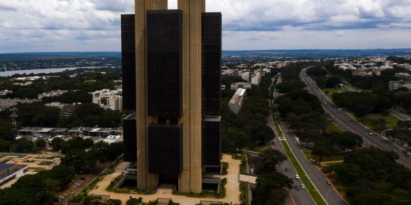 Projeção IPCA 2023 no cenário referência (juro Focus e câmbio PPC) é de 5,0%