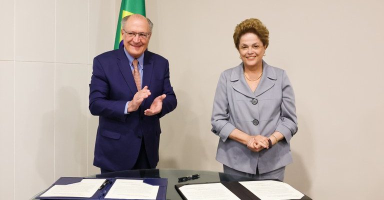 Alckmin e Dilma formalizam R$ 5,7 bilhões do Banco do Brics para o Rio Grande do Sul