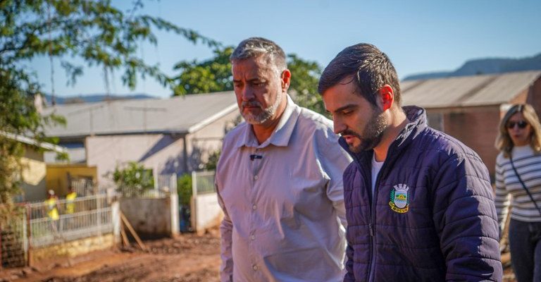 Ministro Pimenta visita cidades afetadas pelas enchentes no Vale do Taquari neste domingo