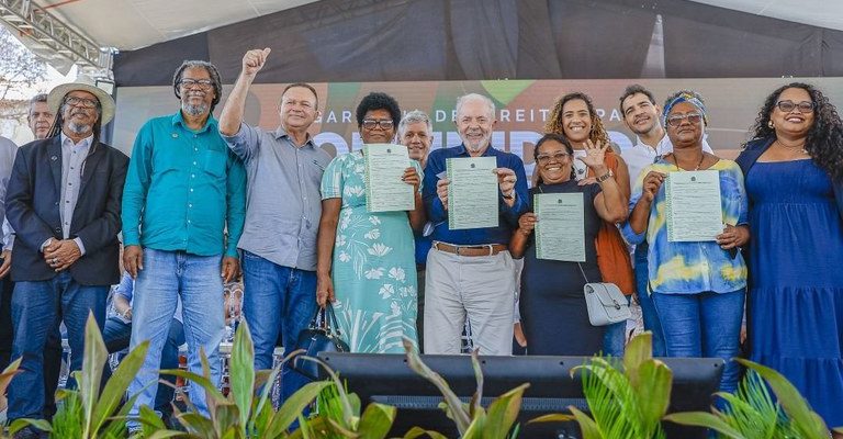 “Quero acabar com a invisibilidade do povo negro desse país”, diz Lula durante entrega de 120 mil hectares a quilombolas de nove estados