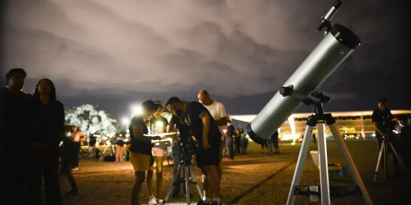 Cometa que passará perto da Terra poderá ser visto no Brasil