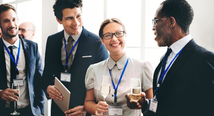 O que as empresas podem fazer para tornar o seu networking mais eficiente