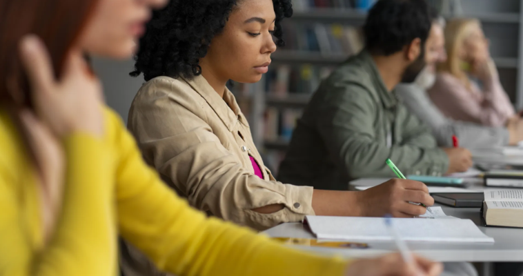 O Preconceito e a Discriminação como Obstáculos ao Sucesso Acadêmico de Estudantes Negros