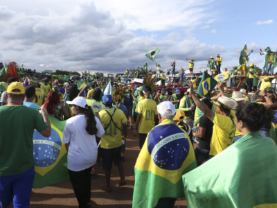 Panfletos e Faixas: Polícia Federal Revela Confeccção de Materiais por Militares para Apoio a “Manifestações Antidemocráticas”