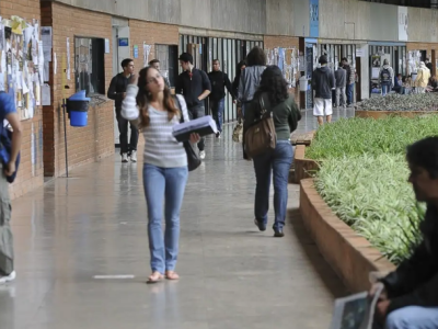 Alunos do ProUni apresentam menor índice de desistência da graduação em comparação aos estudantes sem bolsas