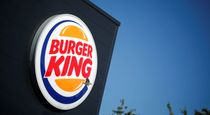 Burger King Prestará Homenagem aos Participantes do Enem com Ofertas de Batatas Fritas ou Anéis de Cebola