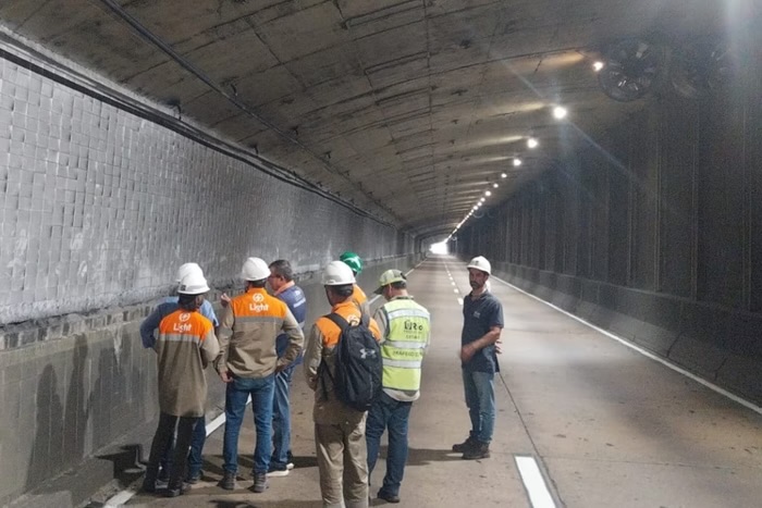 Rio: estrutura cai e Túnel Santa Bárbara fecha por tempo indeterminado